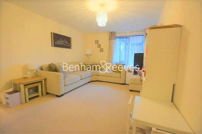 2 Bedroom Flat To Rent In Charcot Road, Colindale, NW9
