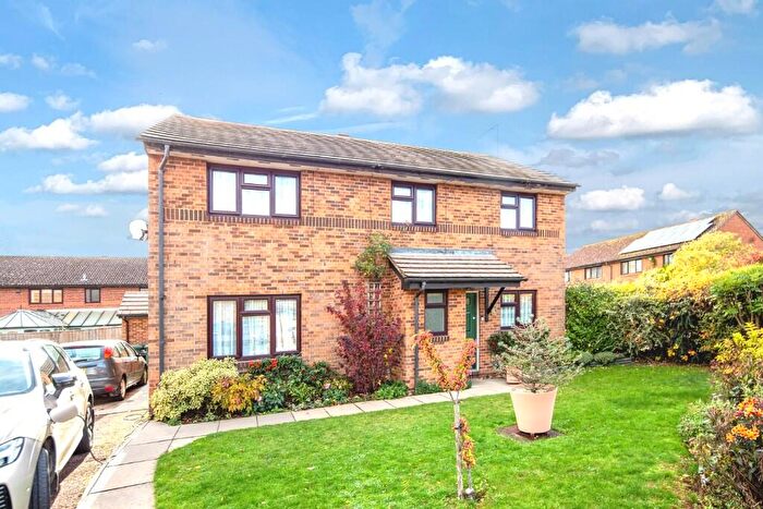 4 Bedroom Detached House For Sale In , Montgomery Road, Caversfield, Bicester, Oxfordshire, OX27