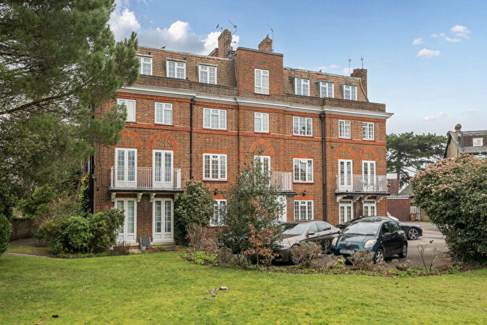 1 Bedroom Flat For Sale In Hollington Court, High Street, Chislehurst, BR7