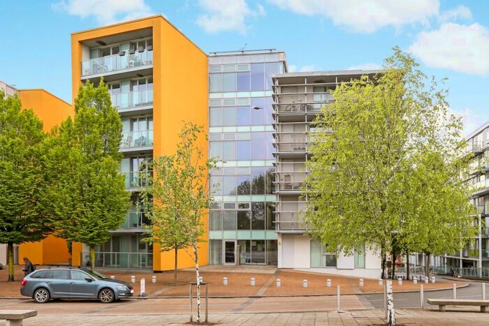 1 Bedroom Flat To Rent In New River Avenue London, N8