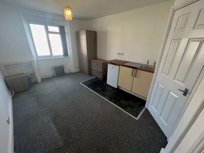 Studio To Rent In Radford Road, Plymouth, PL1
