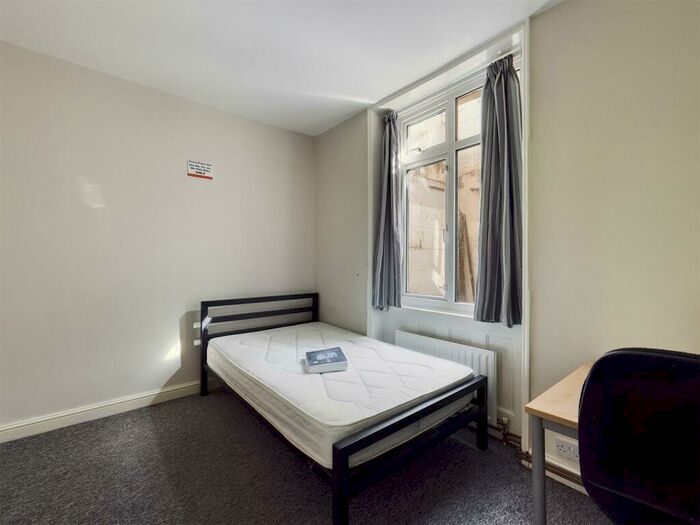 1 Bedroom Flat To Rent In Broad Street, Brighton, BN2