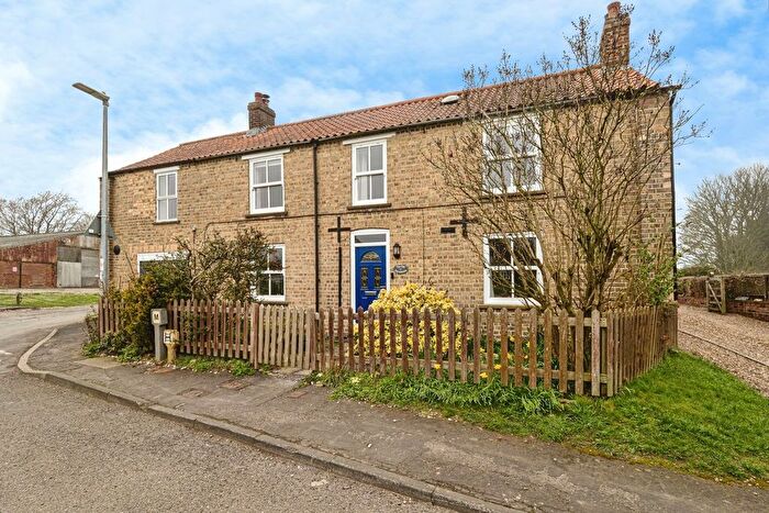 4 Bedroom Detached House For Sale In Fridaythorpe, Driffield, YO25
