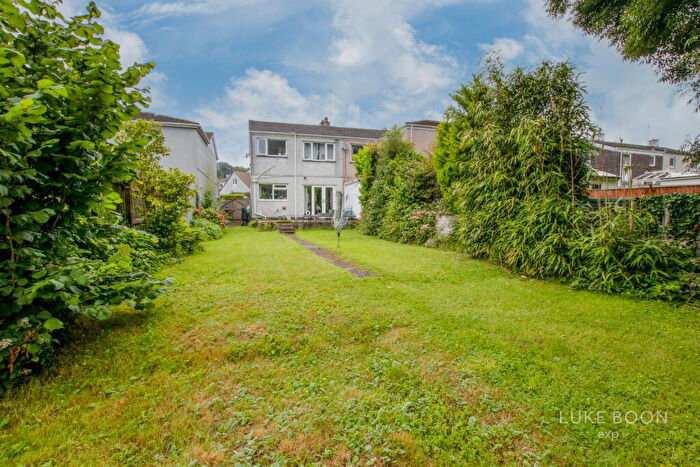 3 Bedroom Semi Detached House For Sale In Beaumaris Road, Hartley Vale, PL3