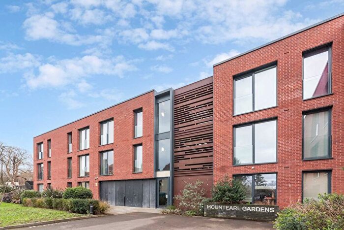 1 Bedroom Flat For Sale In Mountearl Gardens, London, SW16