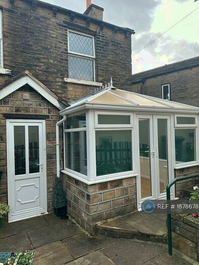 2 Bedroom End Of Terrace House To Rent In Burn Road, Huddersfield, HD3