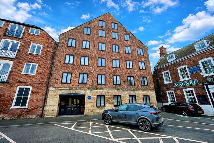 2 Bedroom Flat To Rent In Haven Hall, Boston, PE21