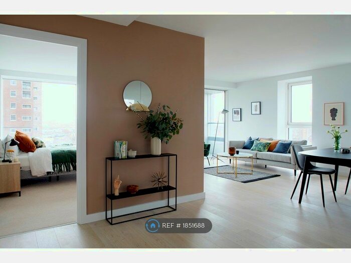 2 Bedroom Flat To Rent In Hurlock Heights, London, SE17