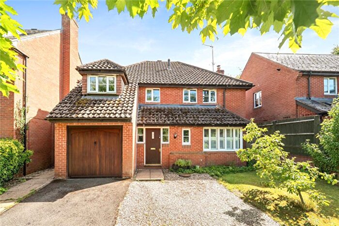 4 Bedroom Detached House For Sale In Wheeler Close, Pewsey, Wiltshire, SN9