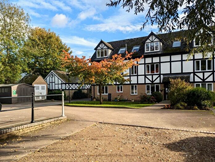 1 Bedroom Flat For Sale In West Street, Godmanchester, Huntingdon, PE29