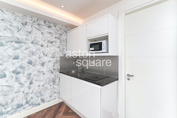 Studio To Rent In Cobbold Road, London, E11