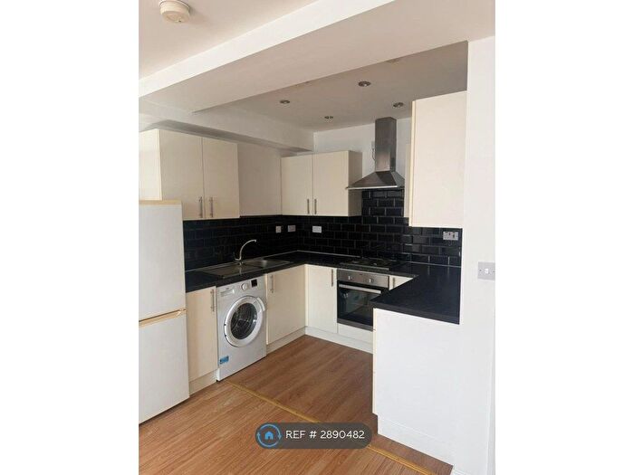 1 Bedroom Flat To Rent In Station Parade, Barking, IG11