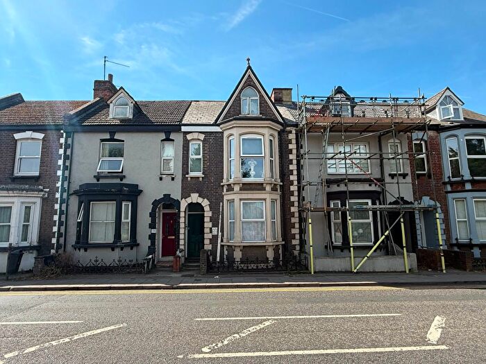 1 Bedroom Maisonette For Sale In High Street, Aylesbury, HP20