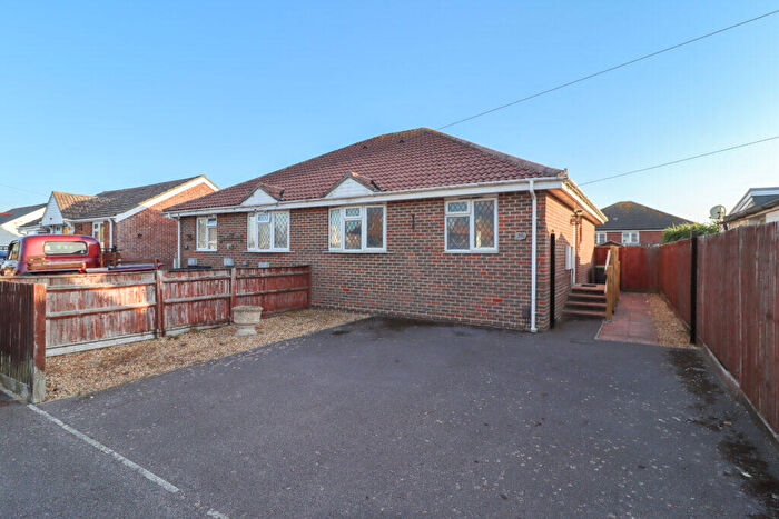 2 Bedroom Semi-Detached Bungalow For Sale In Wheatlands Avenue, Hayling Island, PO11