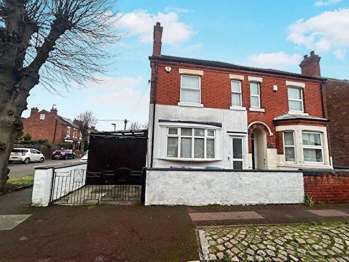 3 Bedroom Detached House For Sale In Oakfields Road, Nottinghamshire, Nottingham, NG2