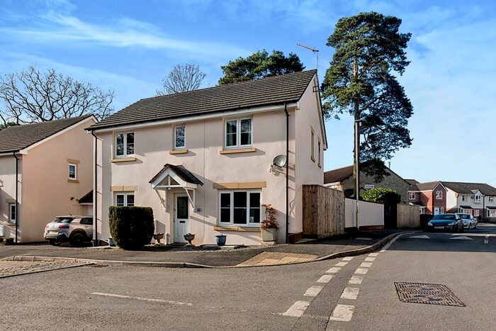 4 Bedroom Detached House For Sale In Cavalry Drive, Heathfield, Newton Abbot, Devon, TQ12