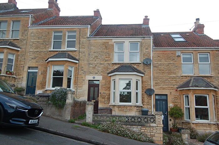 1 Bedroom Flat To Rent In Fairfield Avenue, Fairfield Park, Bath, BA1