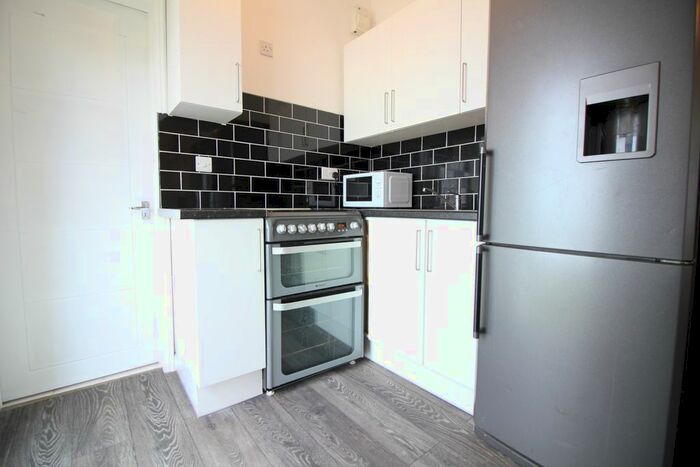 Studio To Rent In Widmore Road, Hillingdon UB8