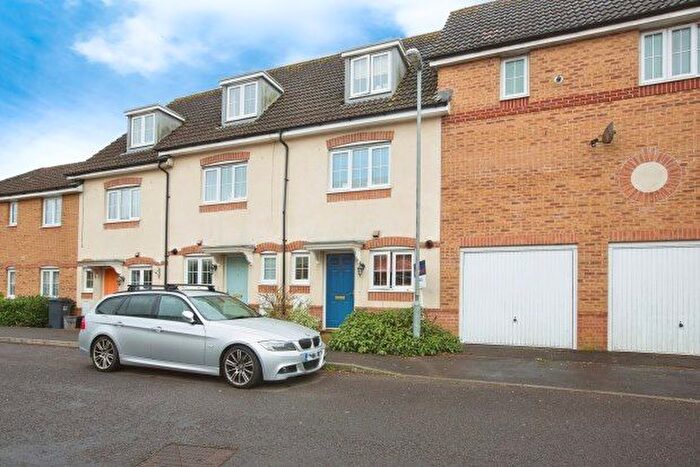 3 Bedroom Property To Rent In Tristram Close, Yeovil, BA21