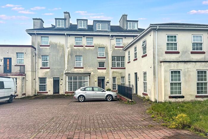 2 Bedroom Flat For Sale In Flat, Montpellier Crescent, Wallasey, CH45