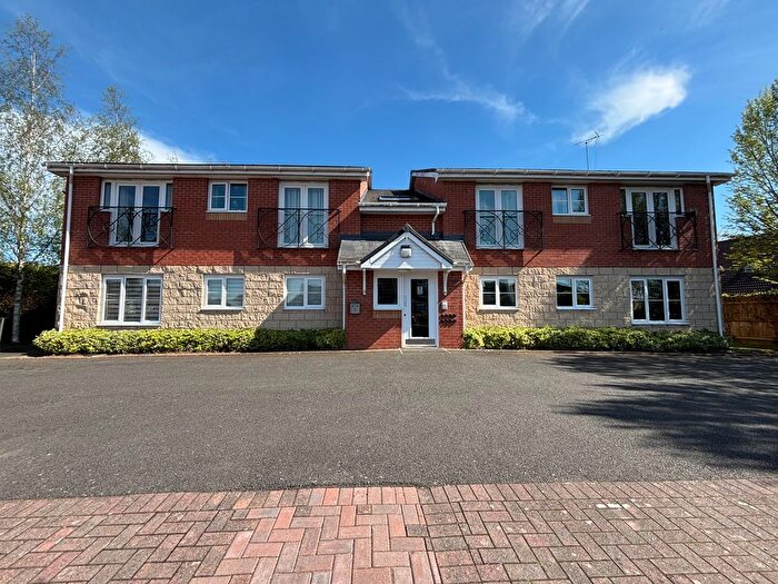 2 Bedroom Flat To Rent In Macarthur Way, Stourport-On-Severn, DY13