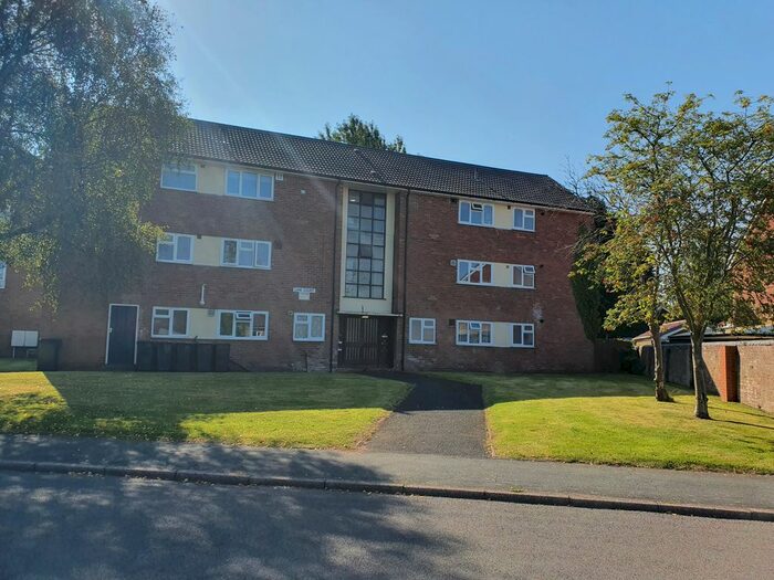 2 Bedroom Flat To Rent In Lime Court, Market Drayton, Shropshire TF9
