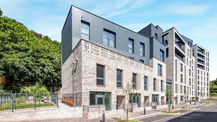 1 Bedroom Flat For Sale In Lewes Road, Brighton, BN2