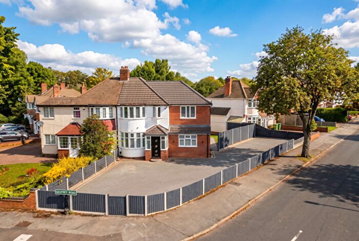 4 Bedroom Semi-Detached House For Sale In Geoffrey Road, Shirley, B90