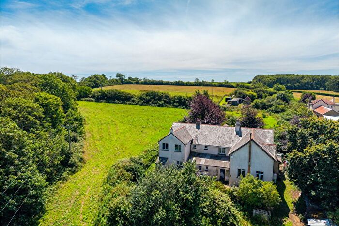 7 Bedroom Detached House For Sale In Smemington Farm Amp; Cottage, Tawstock, EX31
