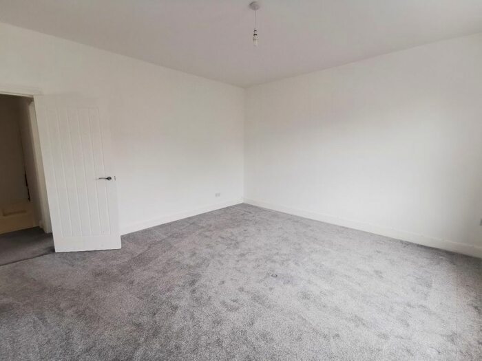 2 Bedroom Flat To Rent In Stamfordham Road, Westerhope, Newcastle Upon Tyne, NE5