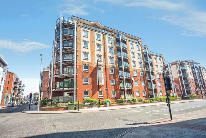 2 Bedroom Flat For Sale In Briton Street, Southampton, Hampshire, SO14