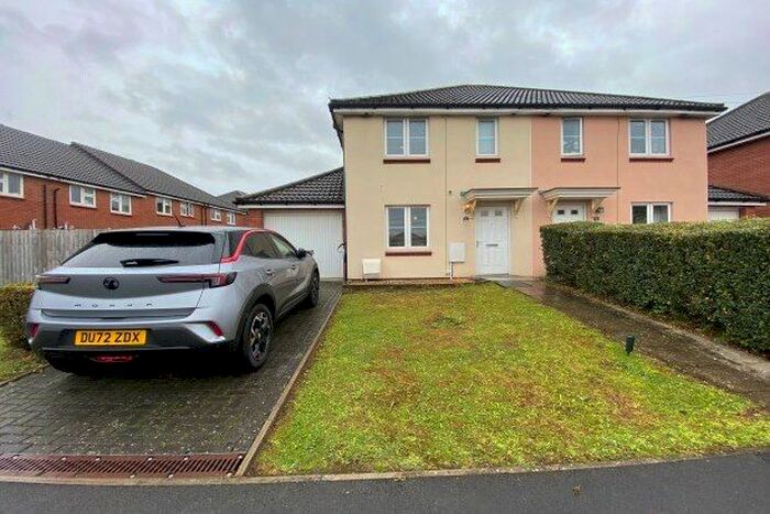 3 Bedroom Property To Rent In Tregarth Road, Bristol, BS3