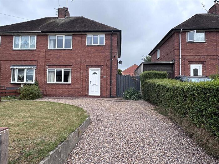 3 Bedroom Semi-Detached House For Sale In Netherton Road, Worksop, S80