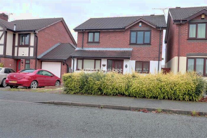 3 Bedroom Detached House To Rent In Kestrel Drive, CW1
