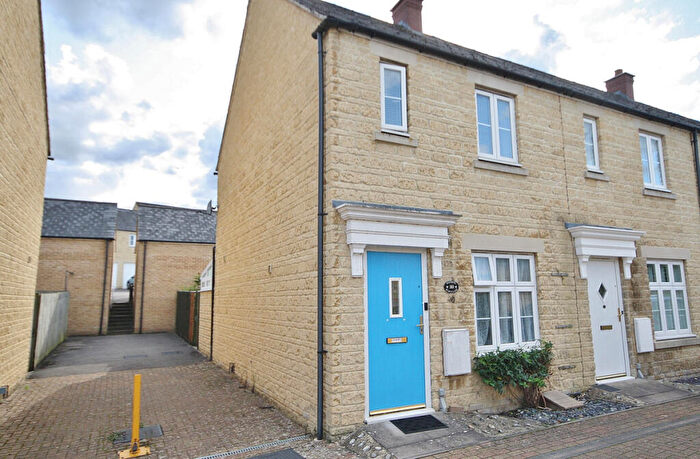 2 Bedroom End Of Terrace House For Sale In Bathing Place Lane, Witney, OX28