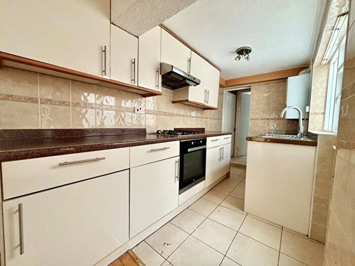 3 Bedroom Terraced House To Rent In Station Road, Rainham, ME8