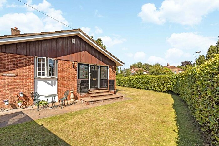 2 Bedroom Detached Bungalow For Sale In Garners Road, Chalfont St Peter, SL9