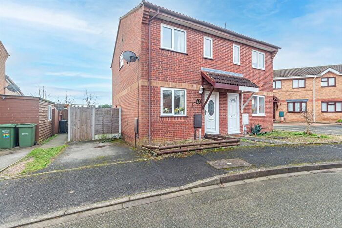 2 Bedroom Property For Sale In Sheffield Close, Worcester, WR5