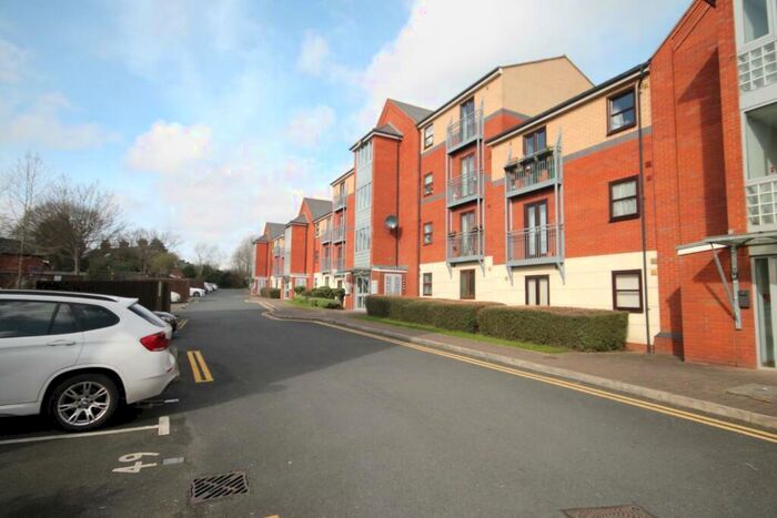 2 Bedroom Flat To Rent In Consort Place, Albert Road, Tamworth, B79
