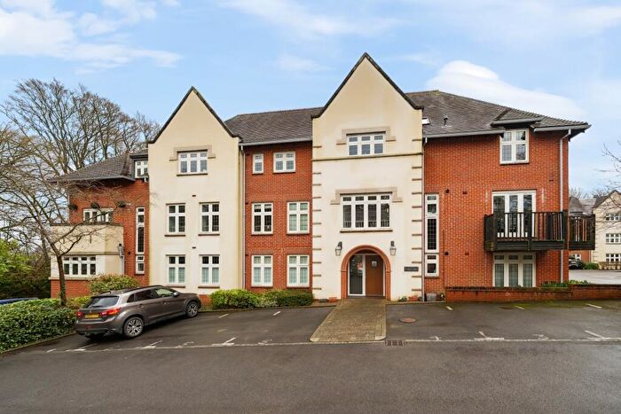 2 Bedroom Apartment To Rent In Highcroft Road Winchester, SO22
