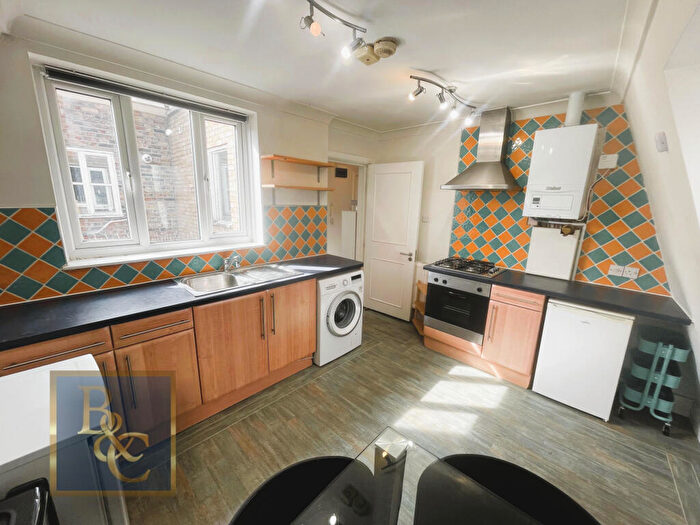 1 Bedroom Flat To Rent In Warden Road, Kentish Town, NW5