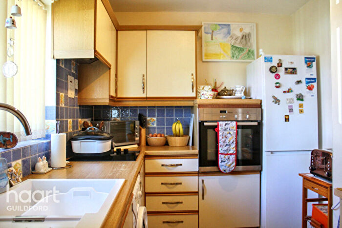 1 Bedroom Bungalow For Sale In Powell Close, Guildford, GU2