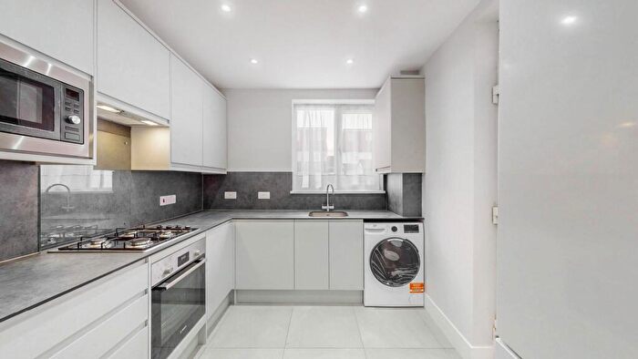 4 Bedroom Semi-Detached House To Rent In Ellesmere Road, London, NW10