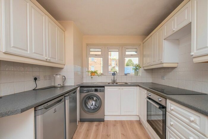 3 Bedroom Terraced House To Rent In Montpelier Road, Sutton, SM1