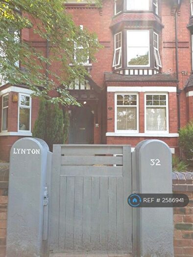 3 Bedroom Flat To Rent In Lynton House, Manchester, M20