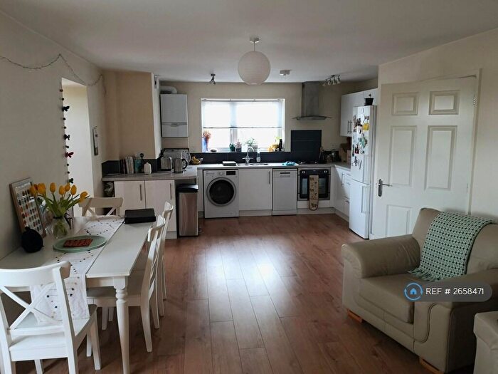 1 Bedroom Flat To Rent In Halliday Hill, Headington, Oxford, OX3
