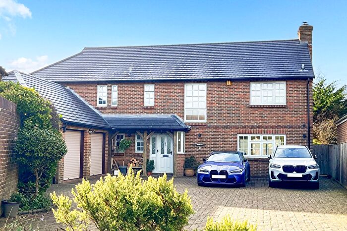 5 Bedroom Detached House For Sale In Fosters Close, East Preston, Littlehampton, West Sussex, BN16