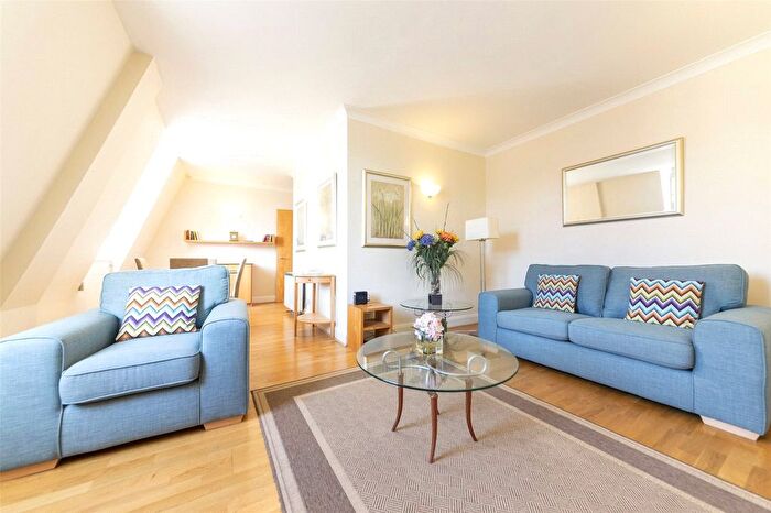 1 Bedroom Flat To Rent In South Block, B Belvedere Road, London, SE1