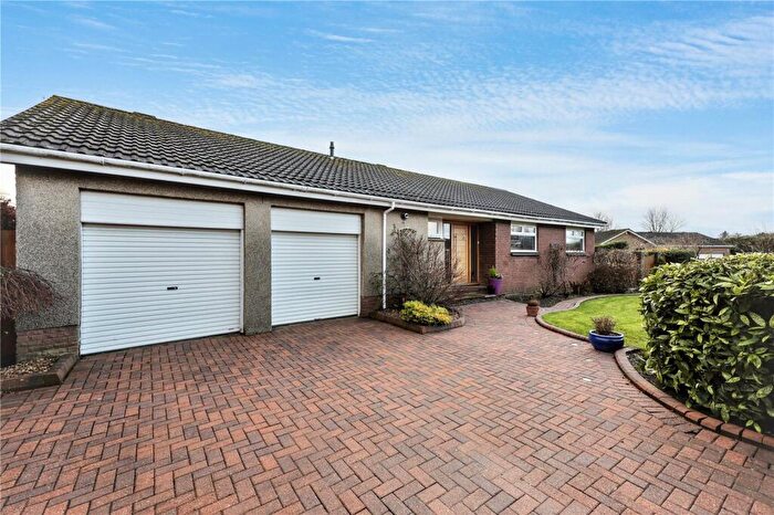 4 Bedroom Bungalow For Sale In Camdean Crescent, Rosyth, Dunfermline, Fife, KY11