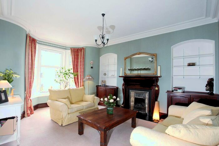 3 Bedroom Flat To Rent In Belvidere Crescent, West End, Aberdeen, AB25